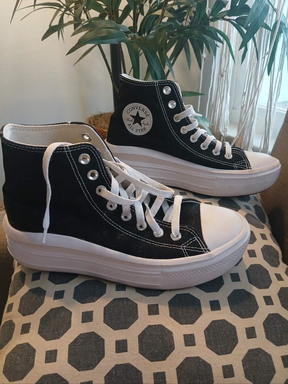 Converse Black and White High-Top Platform Sneakers Sz 8